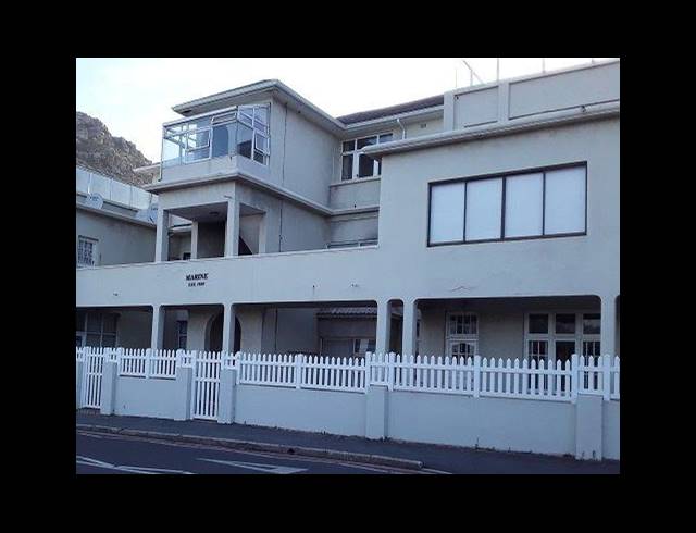 2 BEDROOM PROPERTY TO RENT IN FISH HOEK
